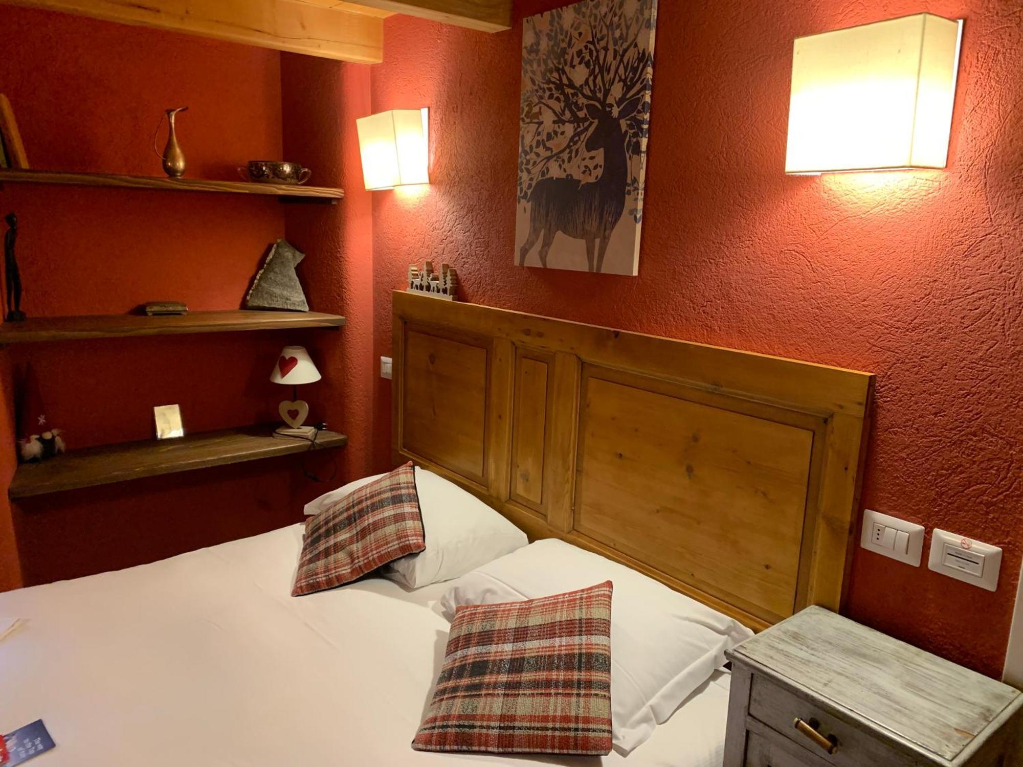 Bed and Breakfast Rifugio Lilla Ла-Тюйль Экстерьер фото